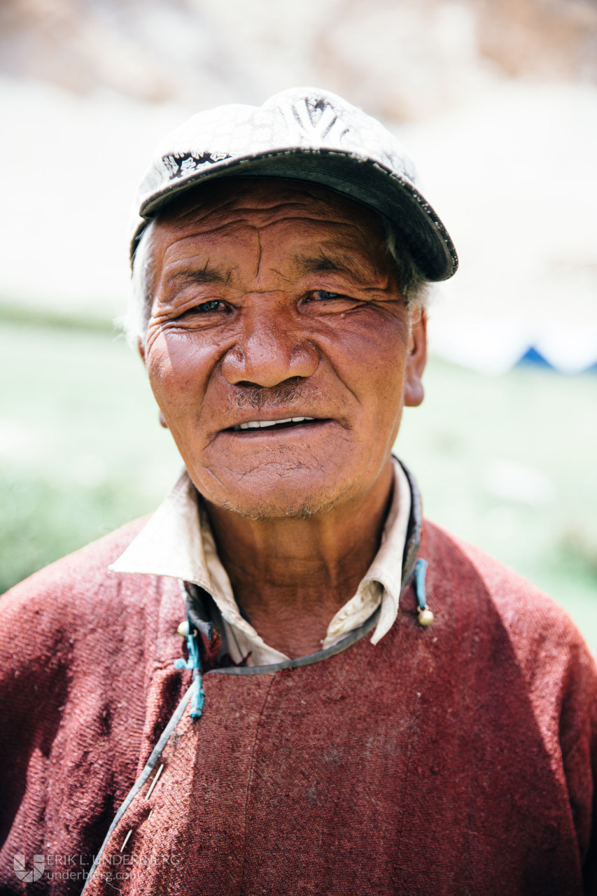 Tea-shop keeper